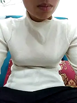 Snapshot of Aleena_Rai chatting on 12.05.24 Aleena Rai online show from 12.05.24