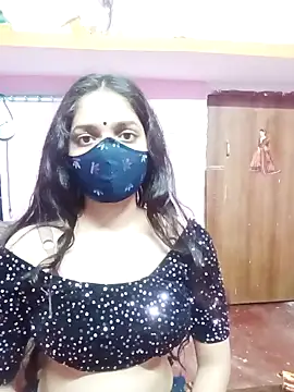 Snapshot of Cute-Simmi chatting on 01.07.25 Cute-Simmi online show from 01.07.25