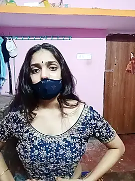 Snapshot of Cute-Simmi chatting on 01.08.25 Cute-Simmi online show from 01.08.25