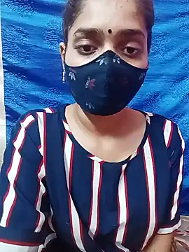 Snapshot of Cute-Simmi chatting on 01.19.25 Cute-Simmi online show from 01.19.25