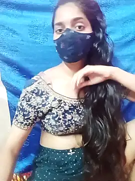 Snapshot of Cute-Simmi chatting on 02.01.25 Cute-Simmi online show from 02.01.25