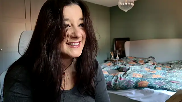 flatwhite0 online show from 02.05.25