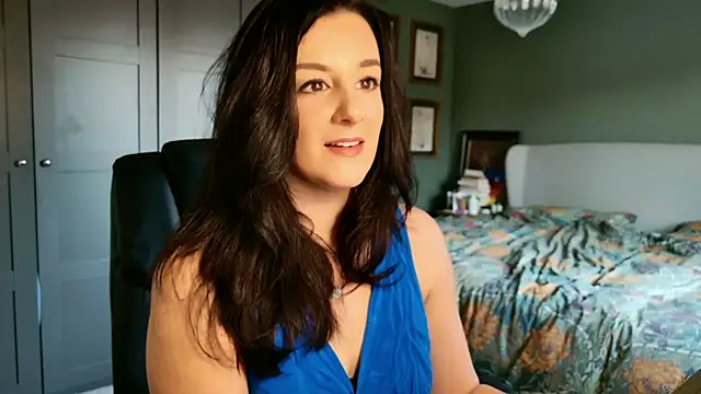 flatwhite0 online show from 02.25.26