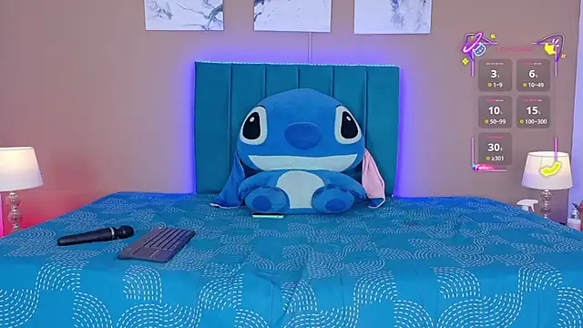 samanthaecheverry online show from 11.05.25