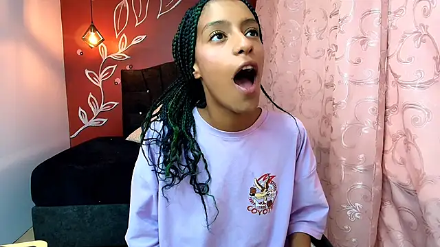 Zia Green online show from 12.14.24