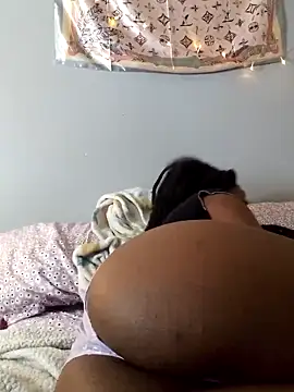 Snapshot of ebonycatlisaaaalime chatting on 02.01.25 ebonycatlisaaaalime online show from 02.01.25