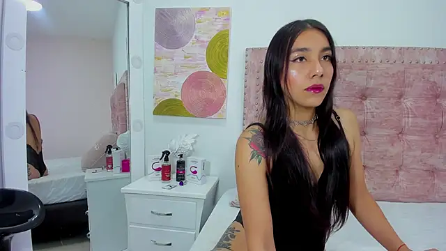 HayleyMarshall  online show from 02.27.25