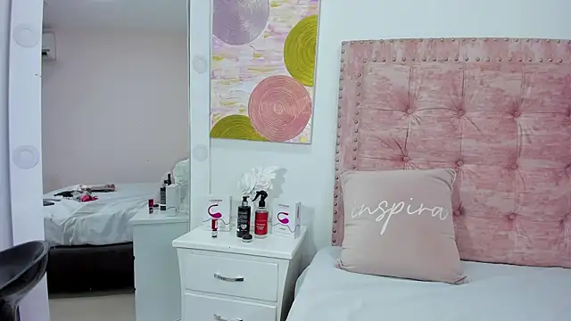 HayleyMarshall  online show from 03.06.25
