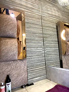 Snapshot of pamela_west chatting on 09.25.25 pamela west online show from 09.25.25