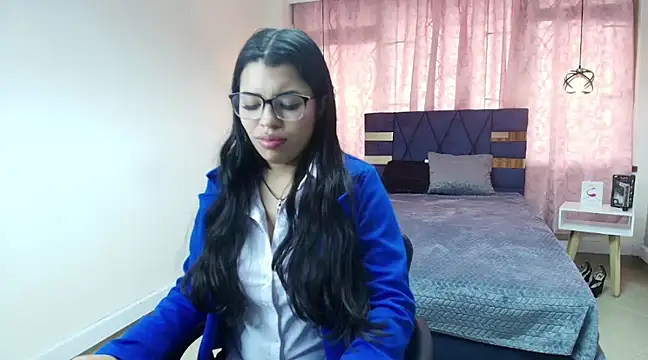 Snapshot of Asly_Morgan chatting on 02.14.25 Asly Morgan online show from 02.14.25
