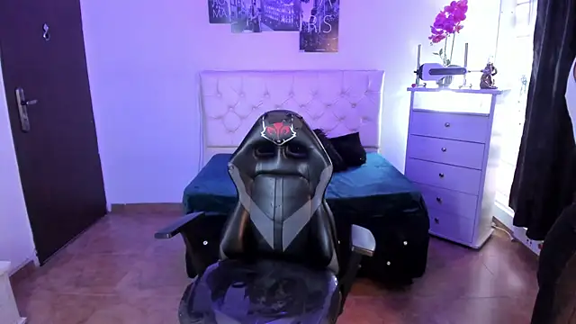 Amy Kiitty  online show from 10.09.25