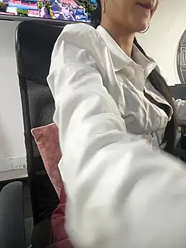 Amy Kiitty  online show from 05.11.26