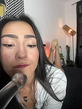 Amy Kiitty  online show from 07.20.26