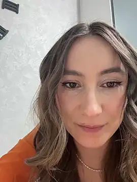 Snapshot of viviandaimond1 chatting on 03.03.26 viviandaimond1 online show from 03.03.26