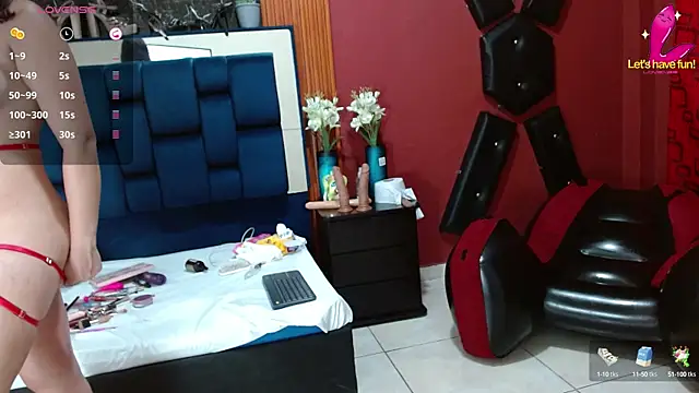 Snapshot of KarinaSimonz chatting on 01.28.25 KarinaSimonz online show from 01.28.25