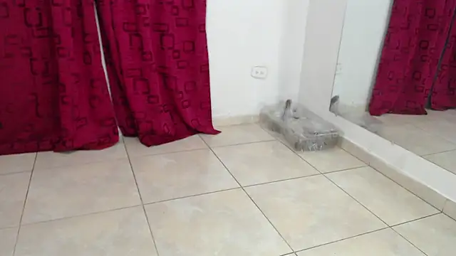 Snapshot of KarinaSimonz chatting on 03.02.25 KarinaSimonz online show from 03.02.25