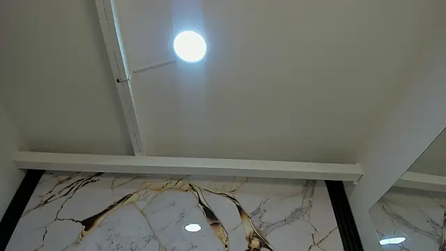 Snapshot of KarinaSimonz chatting on 10.15.25 KarinaSimonz online show from 10.15.25