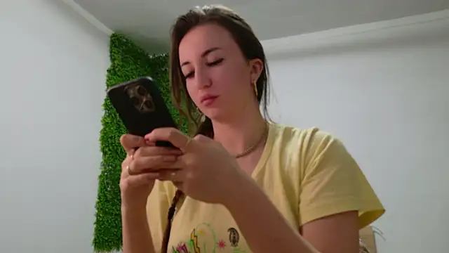 Lorennameliyy online show from 02.11.25