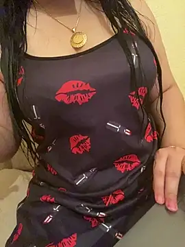 Snapshot of Cameelia chatting on 09.14.25 Cameelia online show from 09.14.25