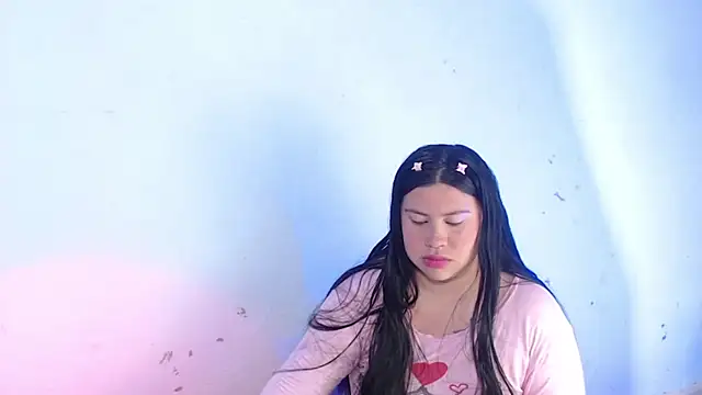 Snapshot of April_sexycurvi chatting on 10.12.25 April sexycurvi online show from 10.12.25