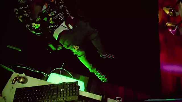 Pressure69mee online show from 02.02.25