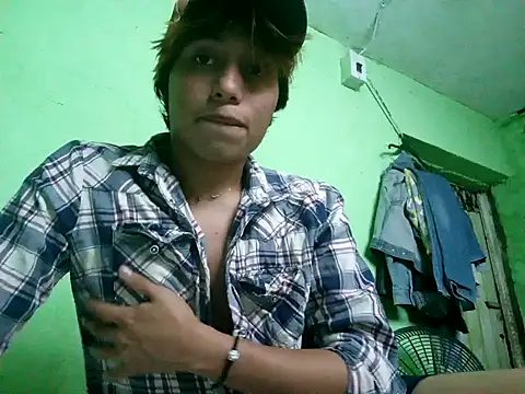 Snapshot of ruygw chatting on 12.08.24 ruygw online show from 12.08.24