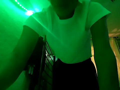 Snapshot of ruygw chatting on 02.24.25 ruygw online show from 02.24.25