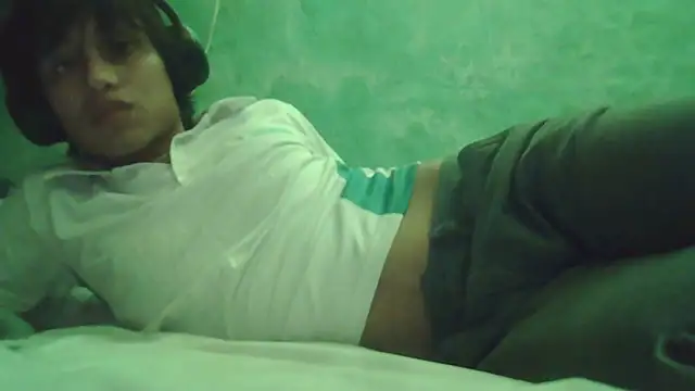 Snapshot of ruygw chatting on 12.15.25 ruygw online show from 12.15.25