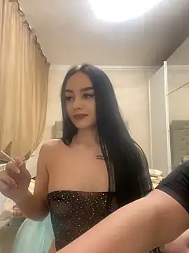 Gya Rue online show from 01.04.25