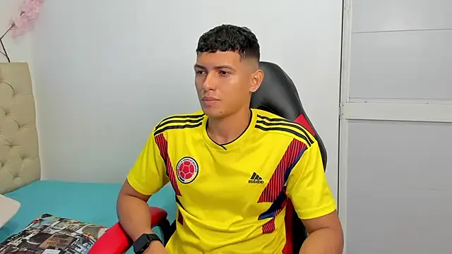 yei-sant online show from 10.25.25