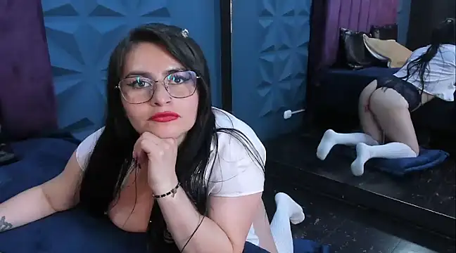 NicoleJonss online show from 03.21.25