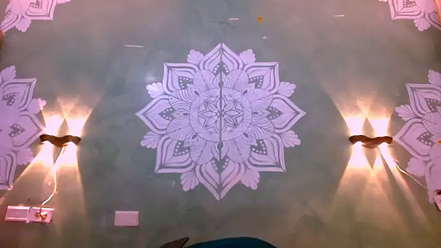 Emili Roux online show from 03.21.25