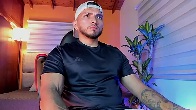 maximusclark1 online show from 02.28.26