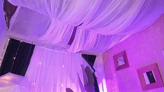 sadashi moon  online show from 02.09.25