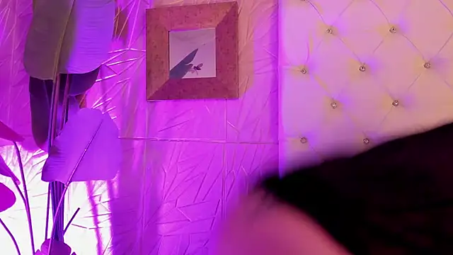 sadashi moon  online show from 03.05.25