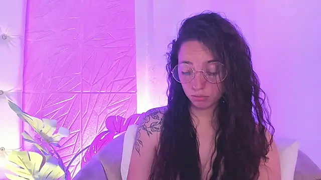 sadashi moon  online show from 03.08.25