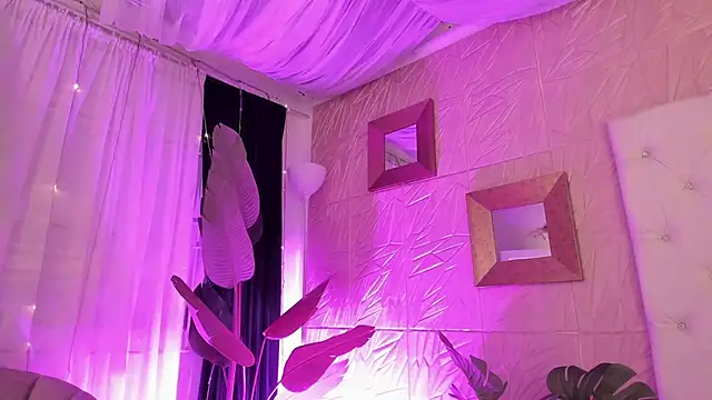 sadashi moon  online show from 03.20.25