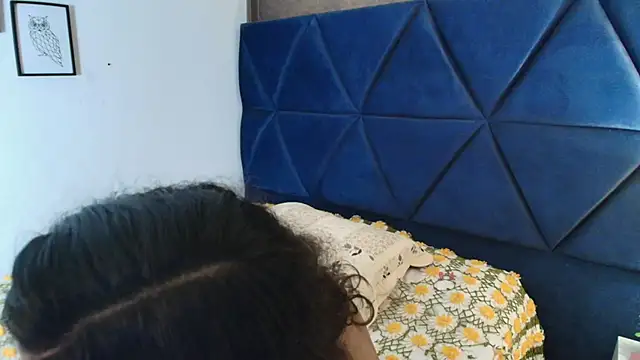 Akane Uwu online show from 09.30.25