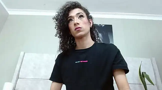 Snapshot of sweet_amalia4 chatting on 03.14.25 sweet amalia4 online show from 03.14.25