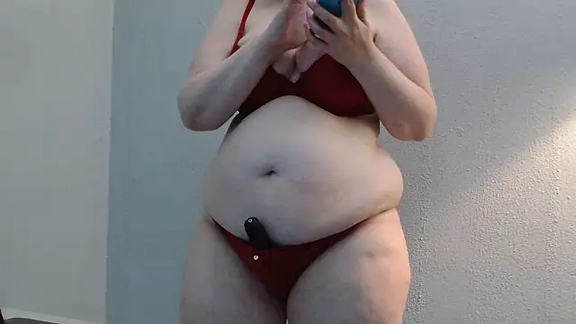 Snapshot of desiree1981 chatting on 06.22.26 desiree1981 online show from 06.22.26