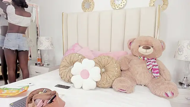 evangelin ts online show from 12.15.25