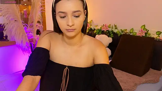 Hannah williams1 online show from 09.13.25