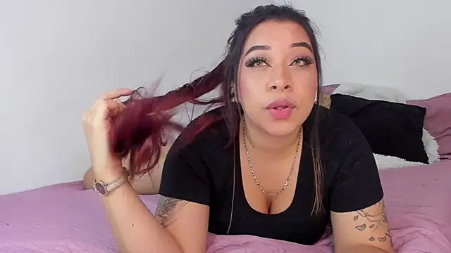 C rose97 online show from 10.19.25