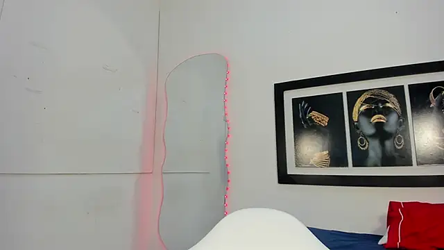 zoee lovv online show from 12.18.25