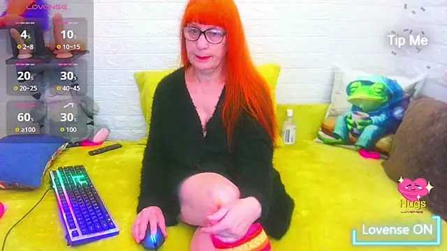 RedHousewife online show from 04.26.26