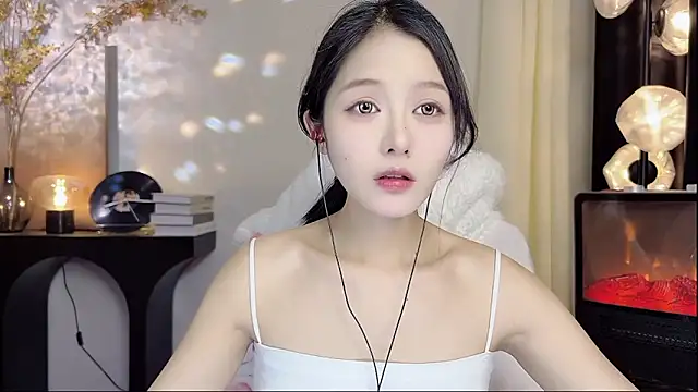 xiaodaibabyy online show from 03.04.25