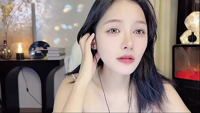 xiaodaibabyy online show from 03.04.25