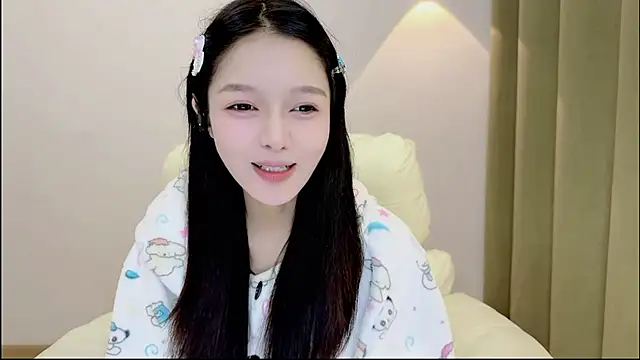 xiaodaibabyy online show from 12.04.25