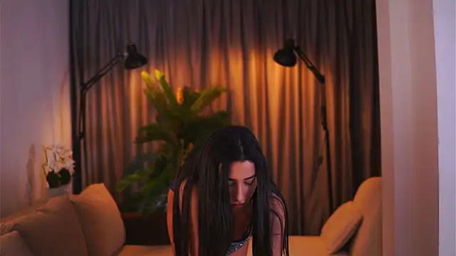 GinaValentinna online show from 02.20.25