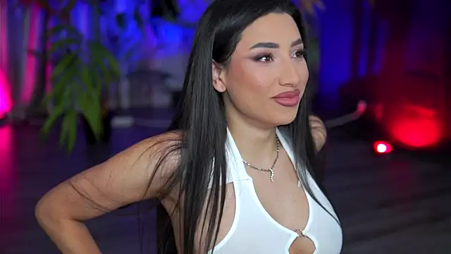 GinaValentinna online show from 10.15.25